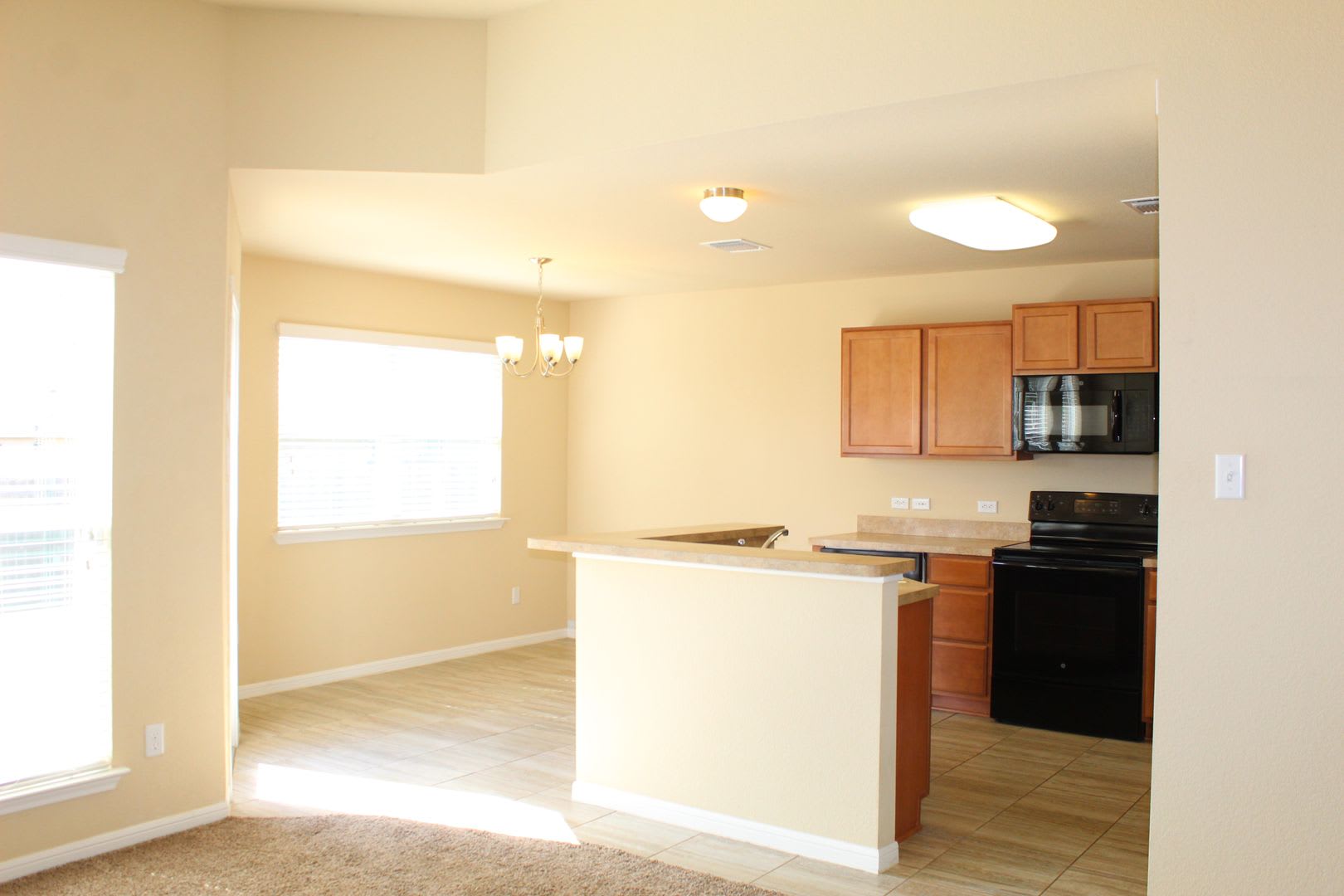 CUTE 3 BEDROOM, 2 BATHROOM – photo 5