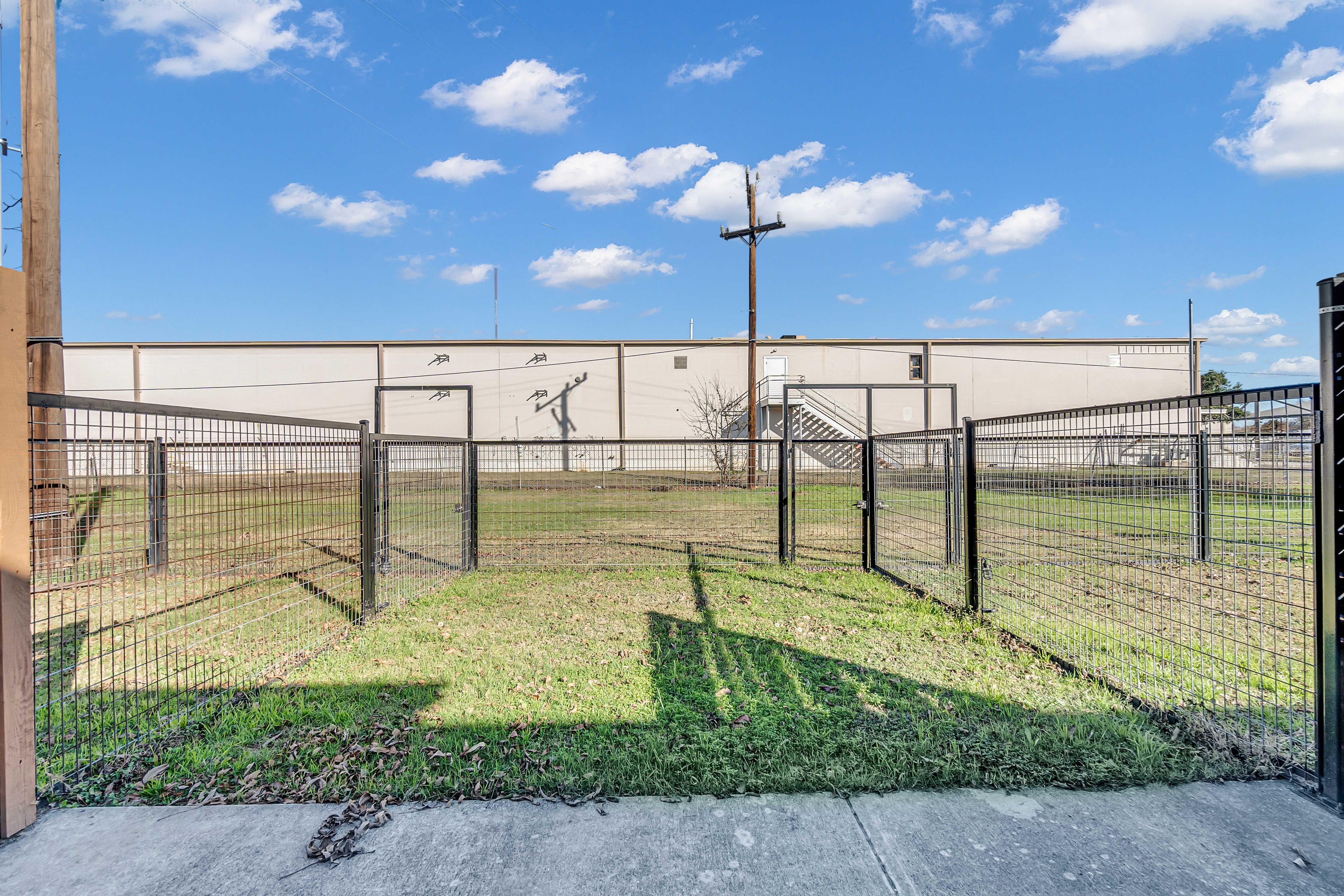 3363 East Commerce Street – photo 3