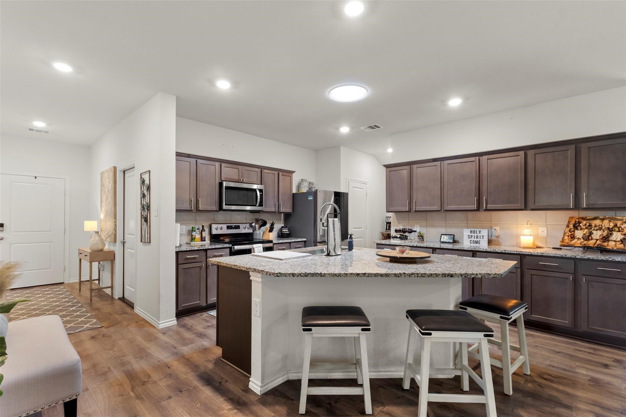 3319 Everly Drive – photo 2