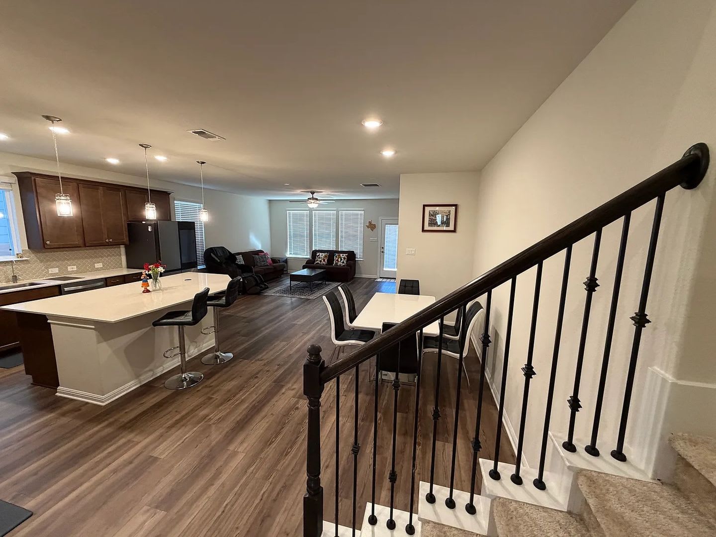 Room in 5 Bedroom Home in Leander – photo 5
