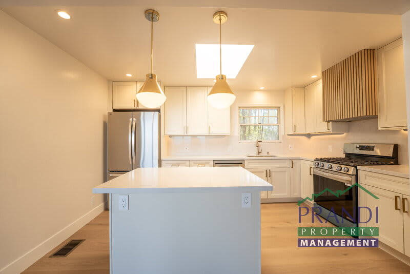 645 Fawn Dr – photo 5