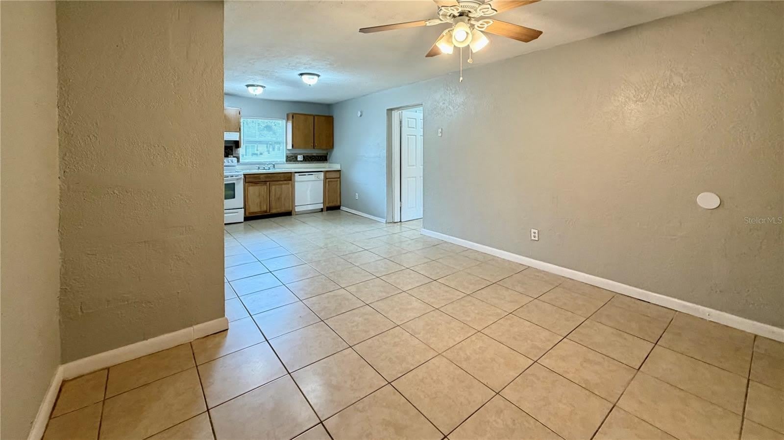 1907 PARK MANOR Drive – photo 4