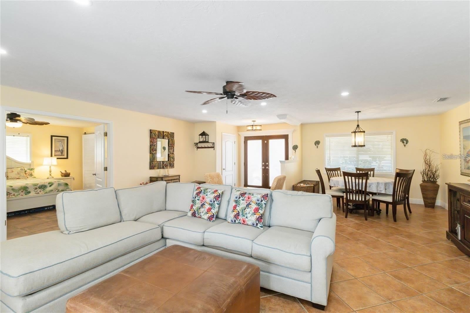 6711 AVENUE C – photo 3