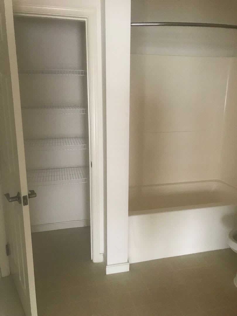 One Bedroom Allegheny – photo 2