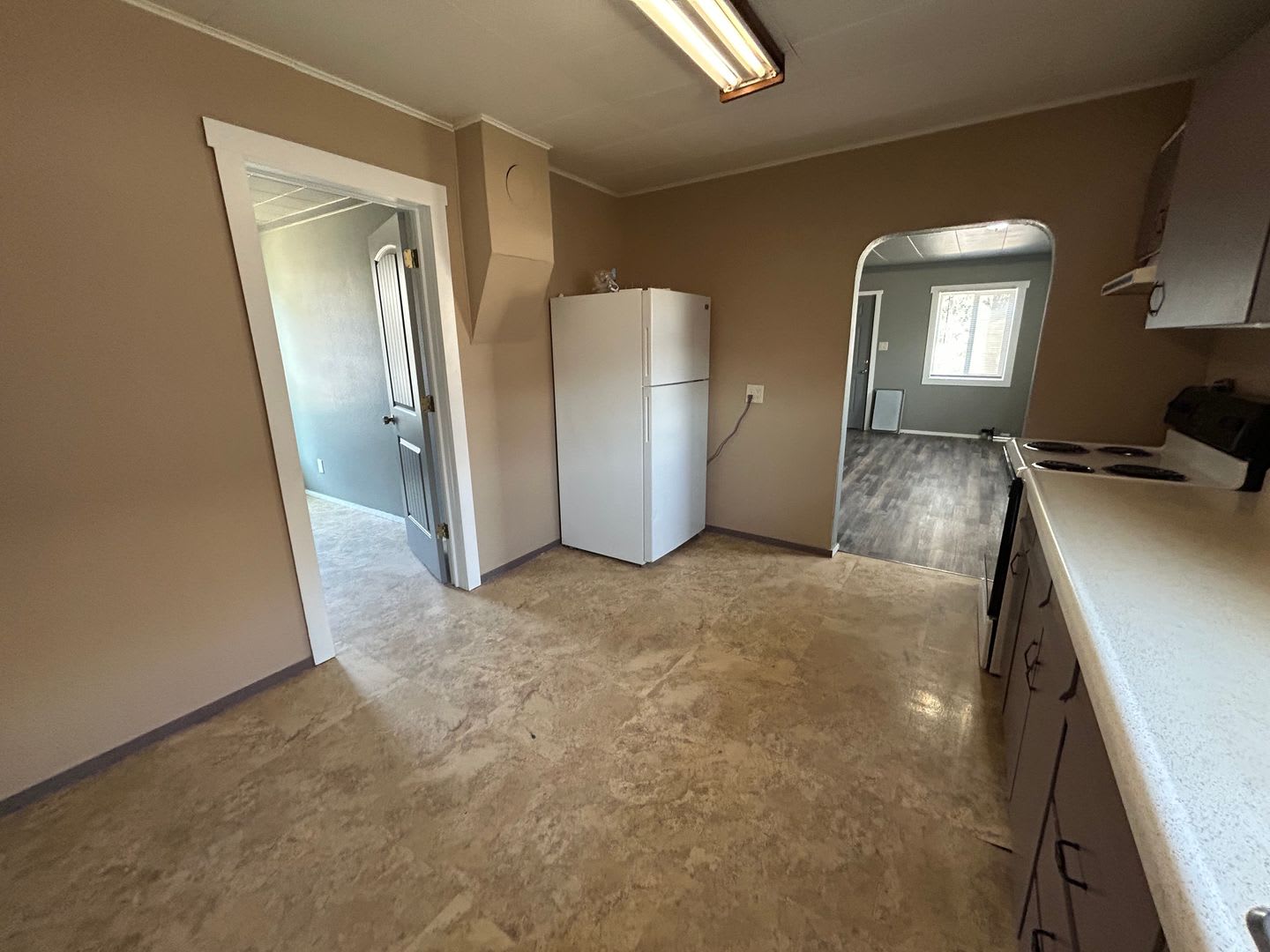 3 bedroom house close to shopping. – photo 3