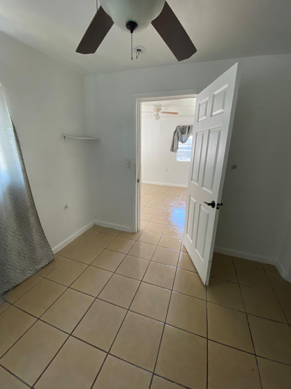 1031 Kenwood Avenue – photo 5