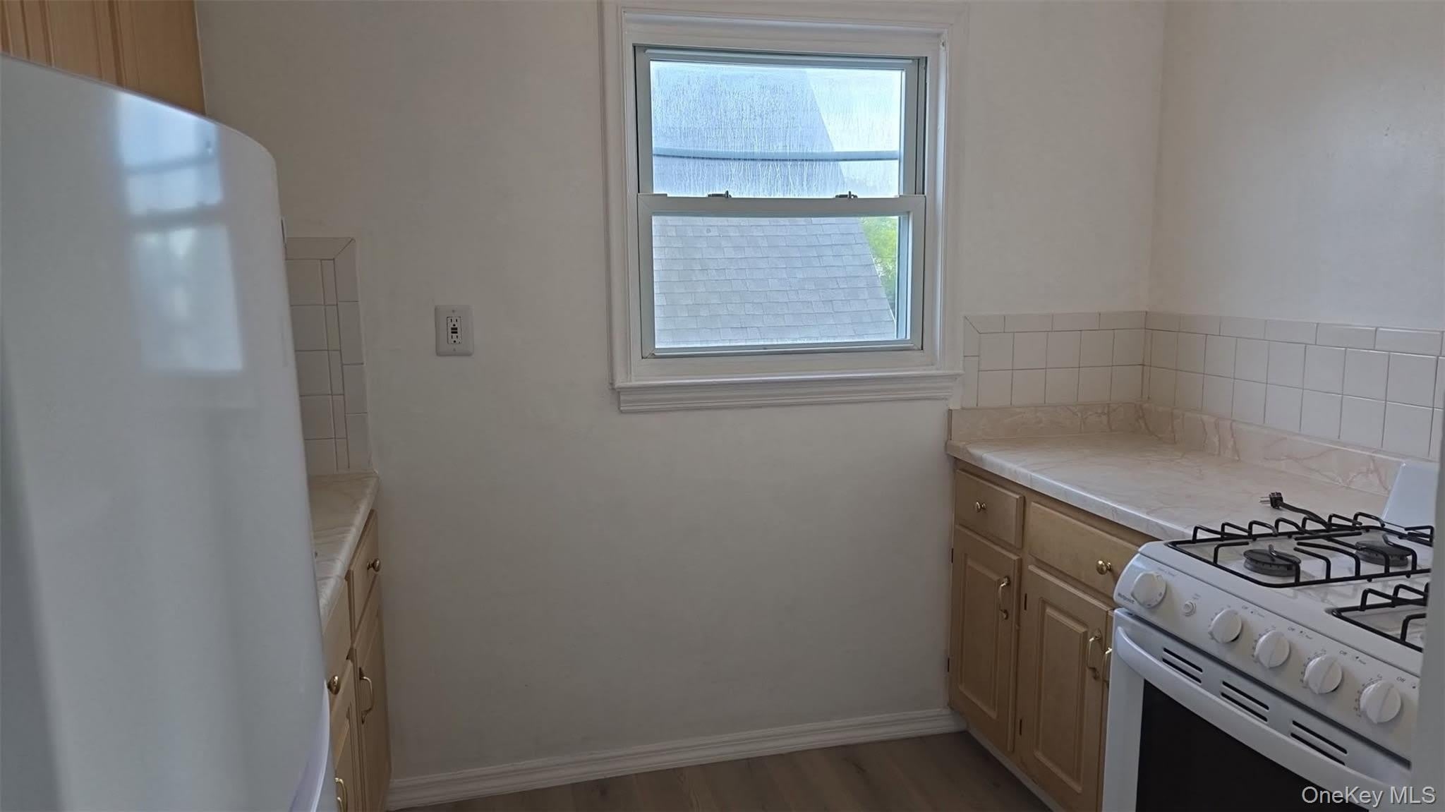 120-33 200th Street – photo 3