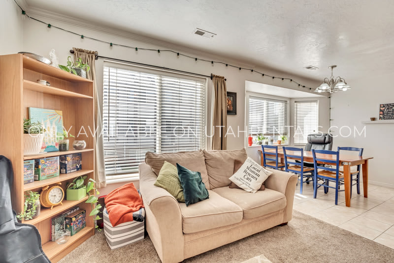 528 N 720 E – photo 5