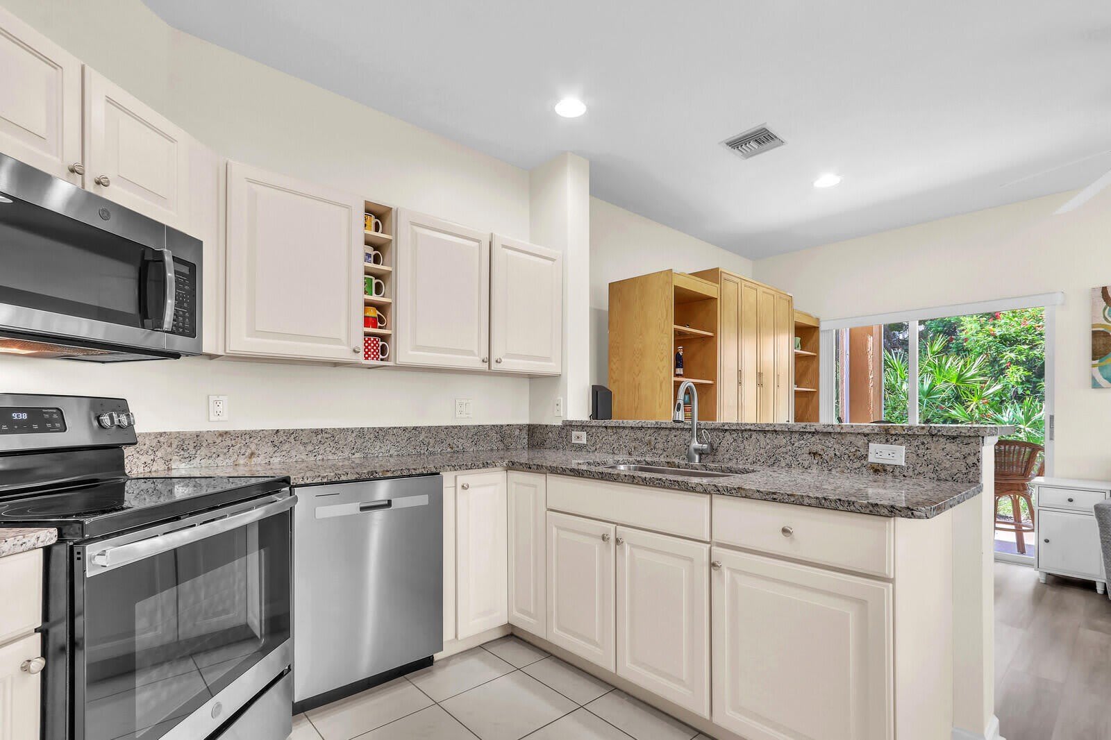 8931 Sandshot Court – photo 4