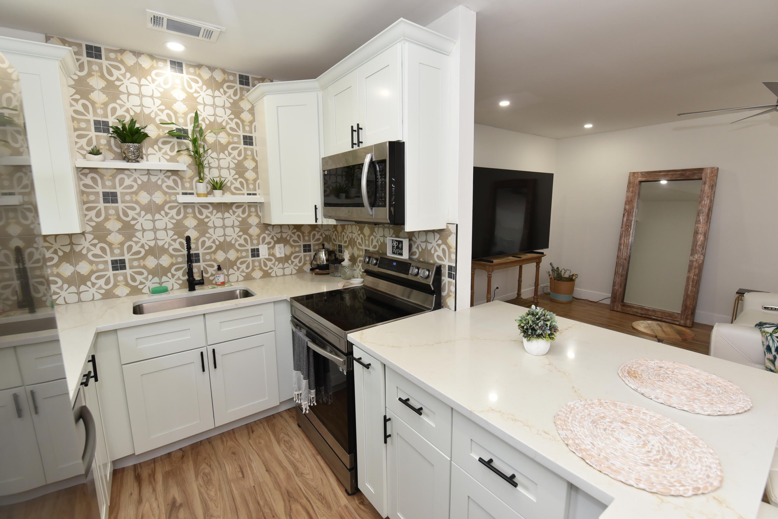 112 Salisbury – photo 2