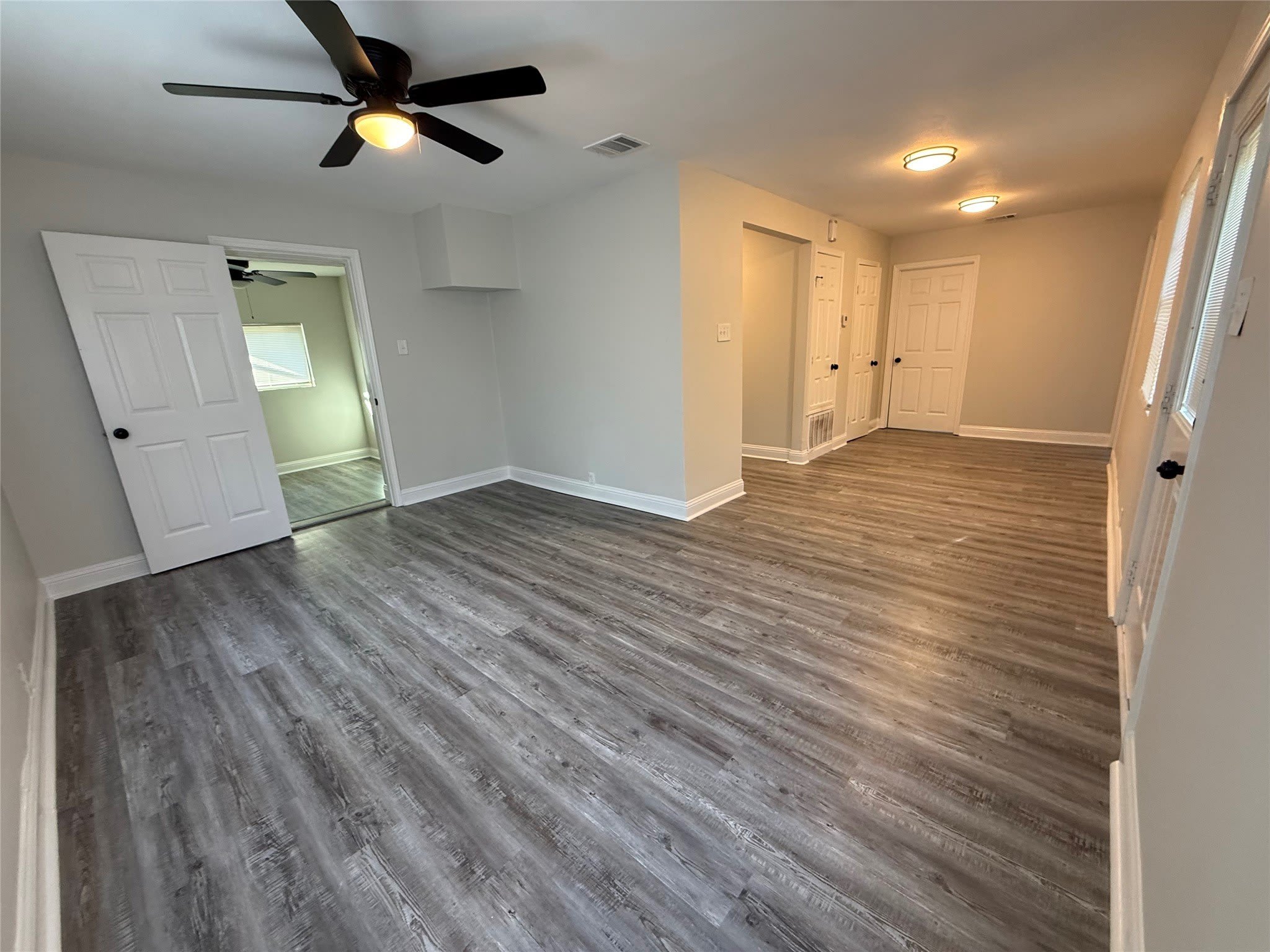 1033 S Hub Street – photo 3