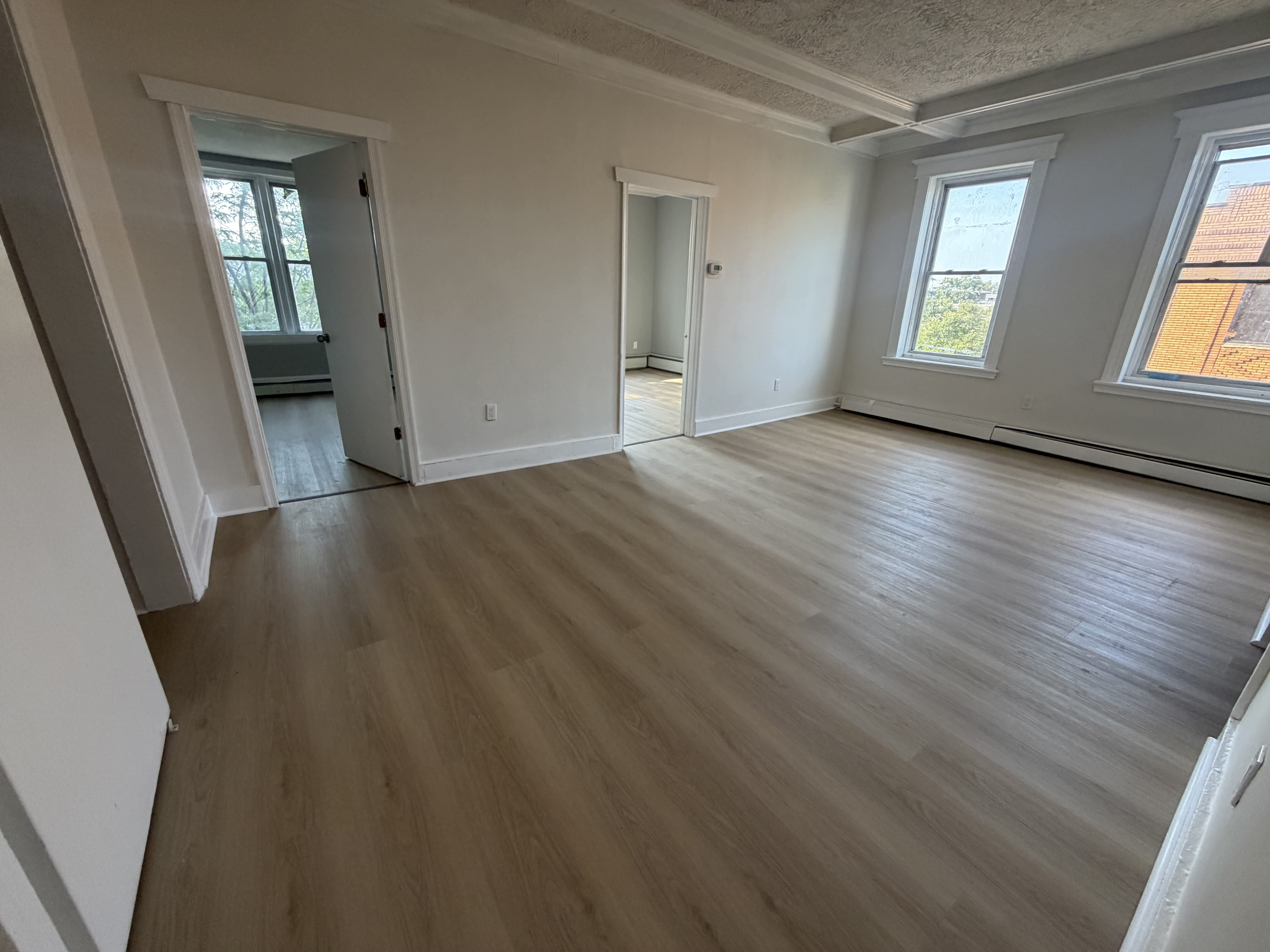 972 Broadway – photo 4