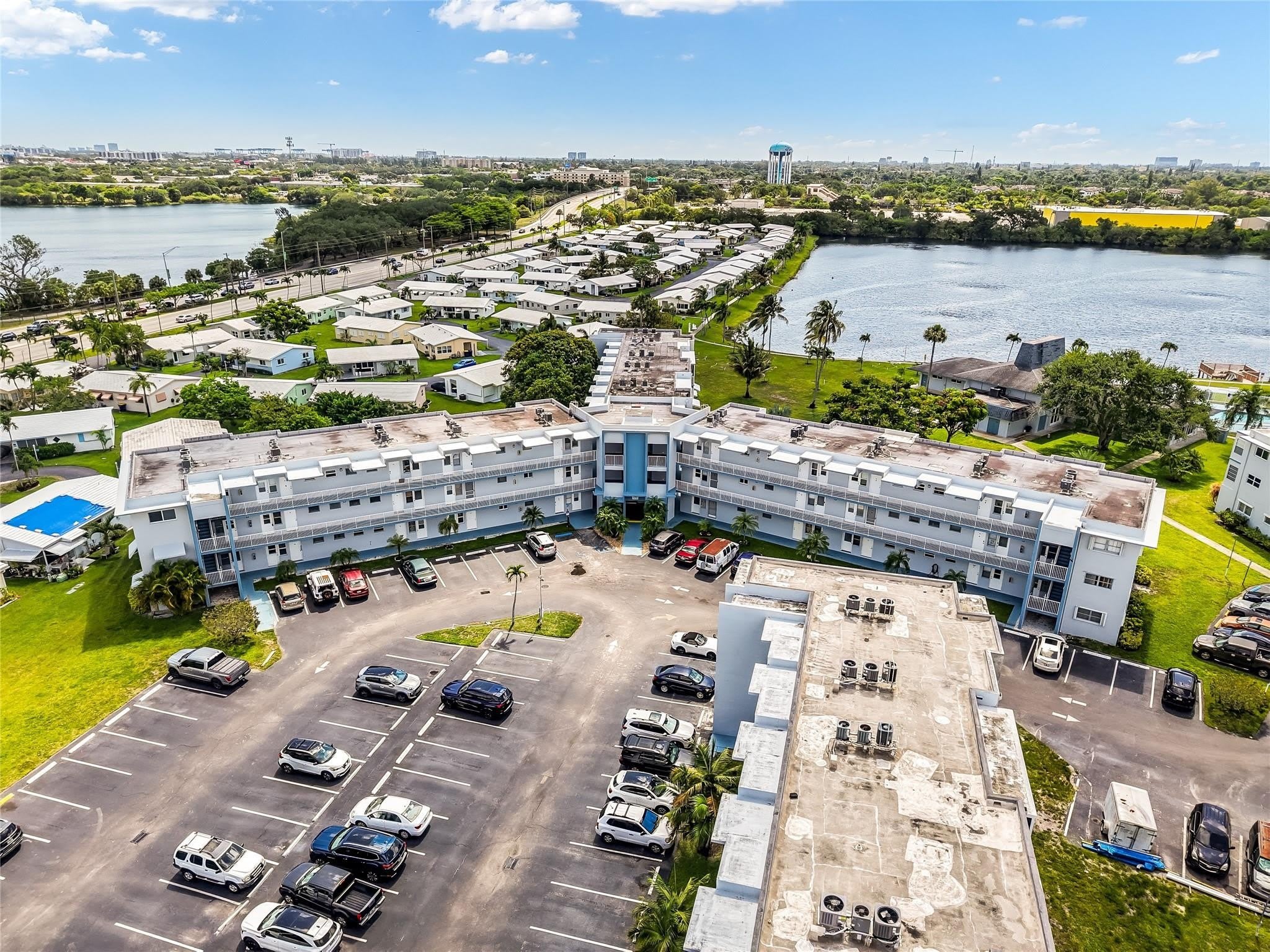 2309 Park Lane – photo 1