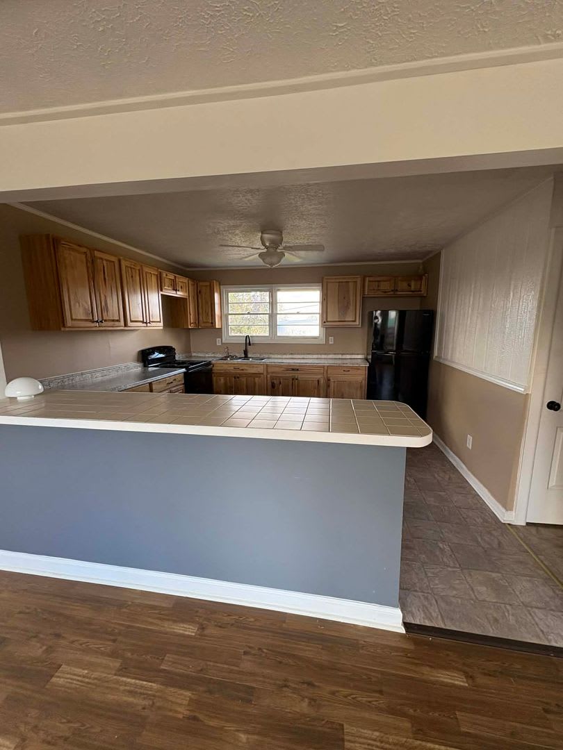 3Br Home With Basement – photo 4