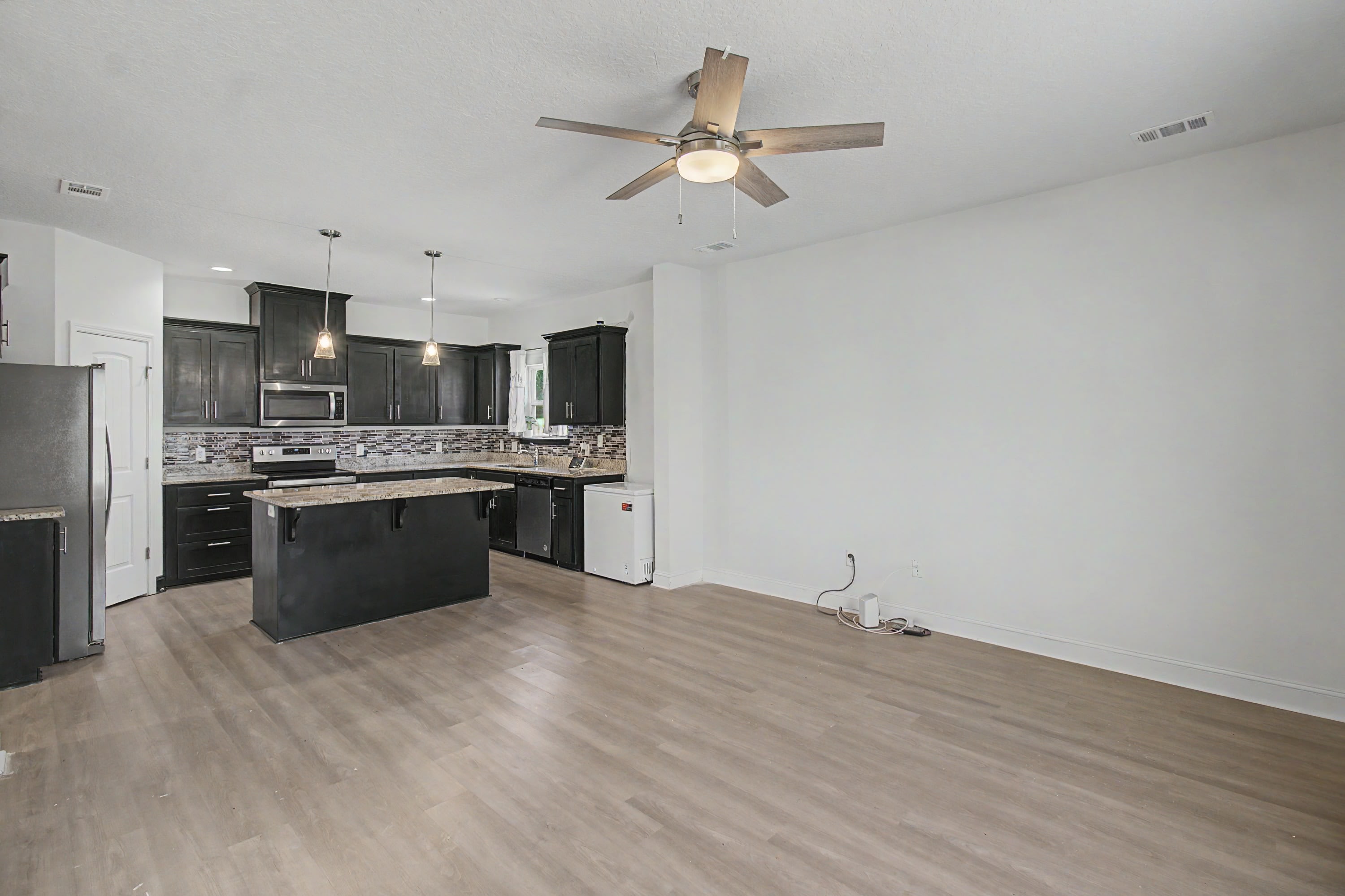 965 Meloney Drive – photo 2