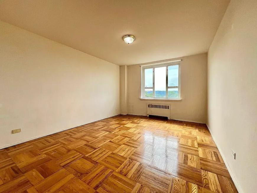 5355 Henry Hudson Parkway West – photo 4