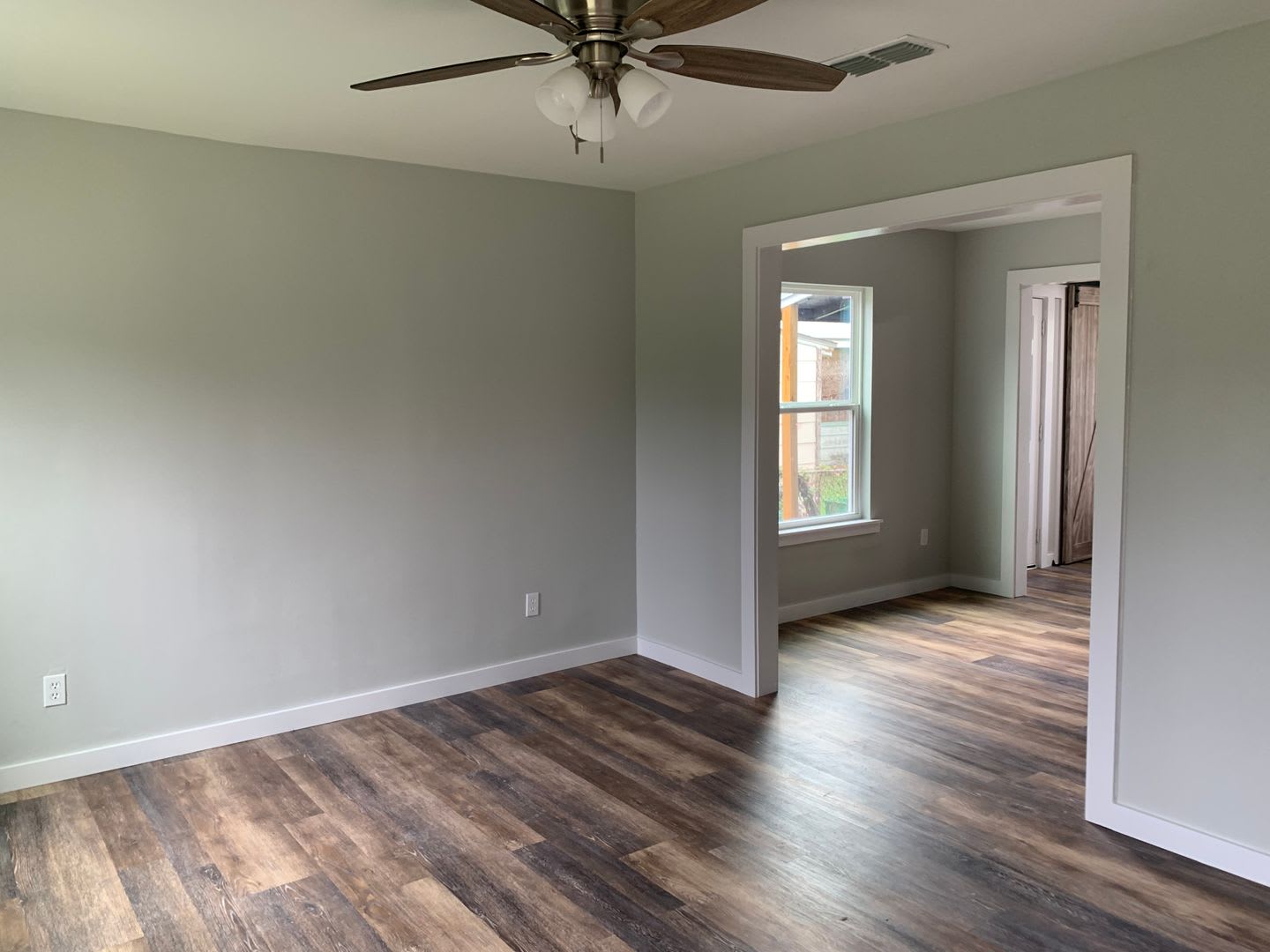 610 Caddo – photo 3