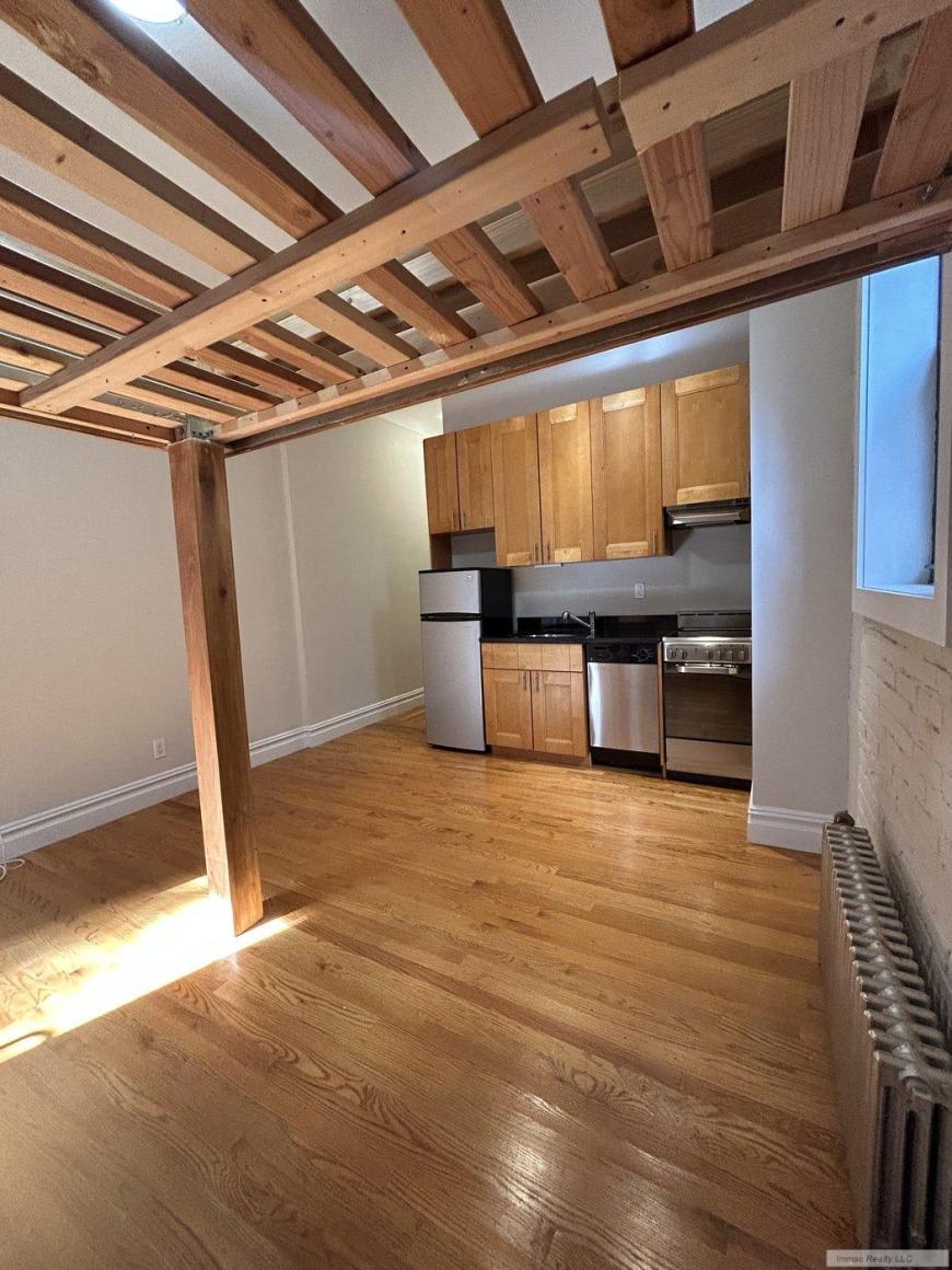 318 West 106Th Street – photo 3