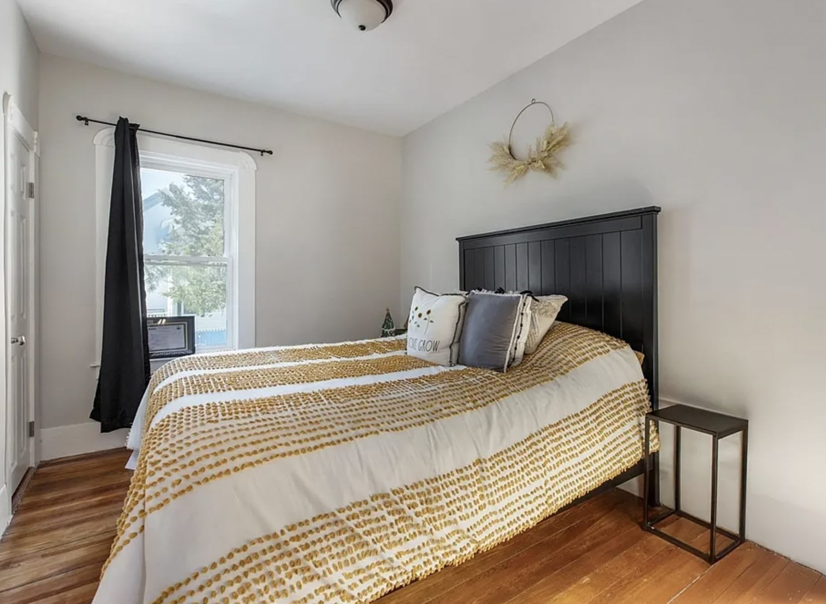 1037 Cove Road – photo 5