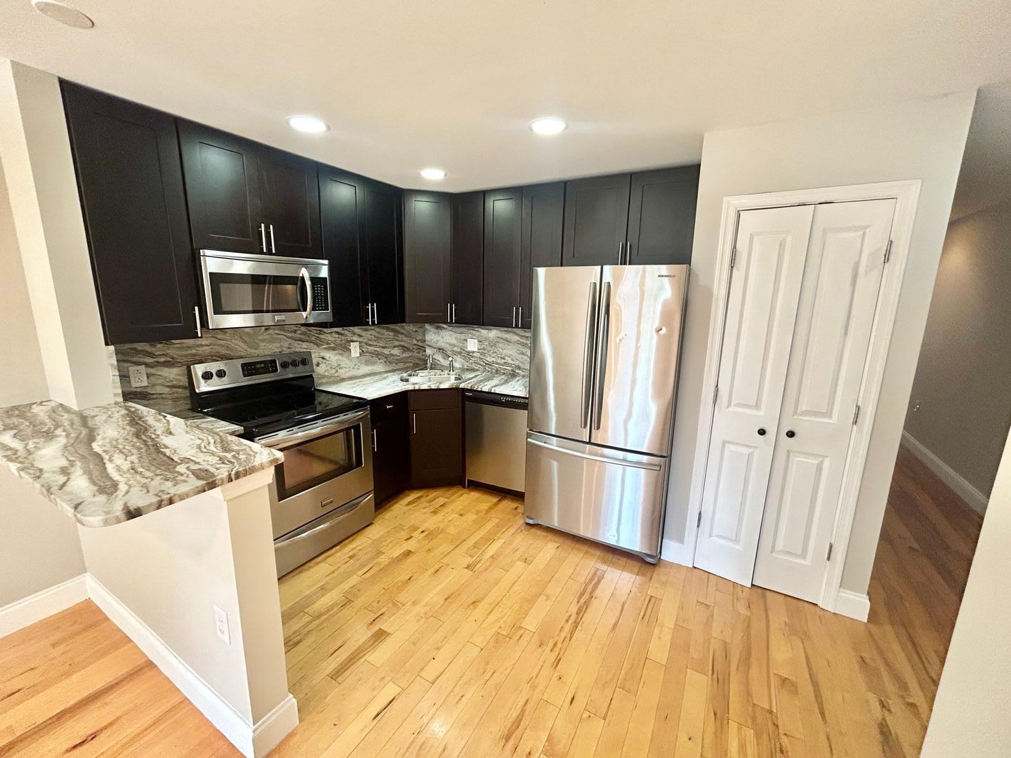 Spacious 3-Bedroom, 2-Bath Apartment with Finished Basement, Private Patio, and In-Unit Laundry – photo 2