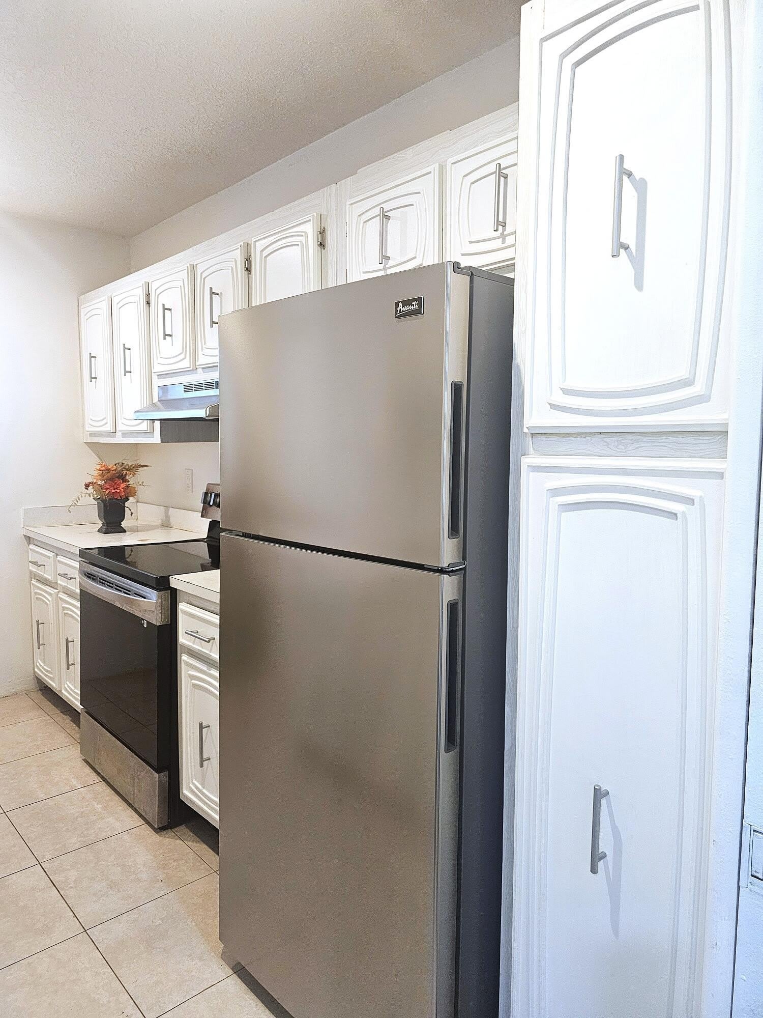 2600 SW 22nd Avenue – photo 3