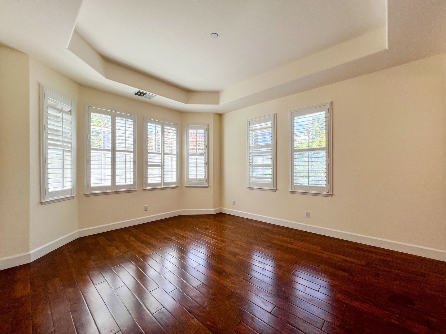Beautiful Four Bedroom Napa Home on Secluded Cul-de-Sac – photo 5