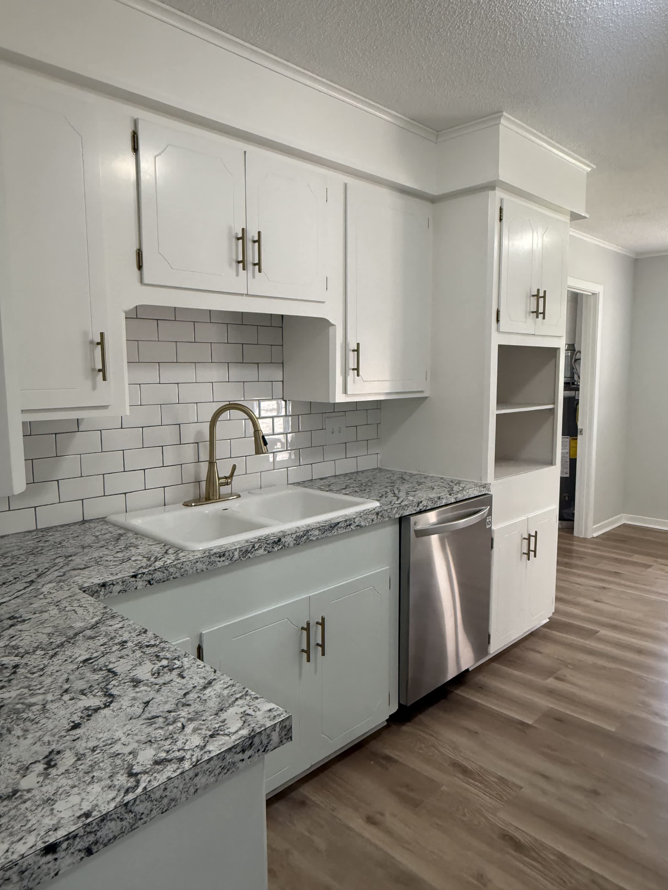 2108 East 24Th Street – photo 5