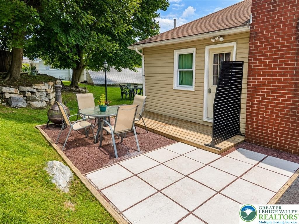 105 W Laurel Avenue – photo 4