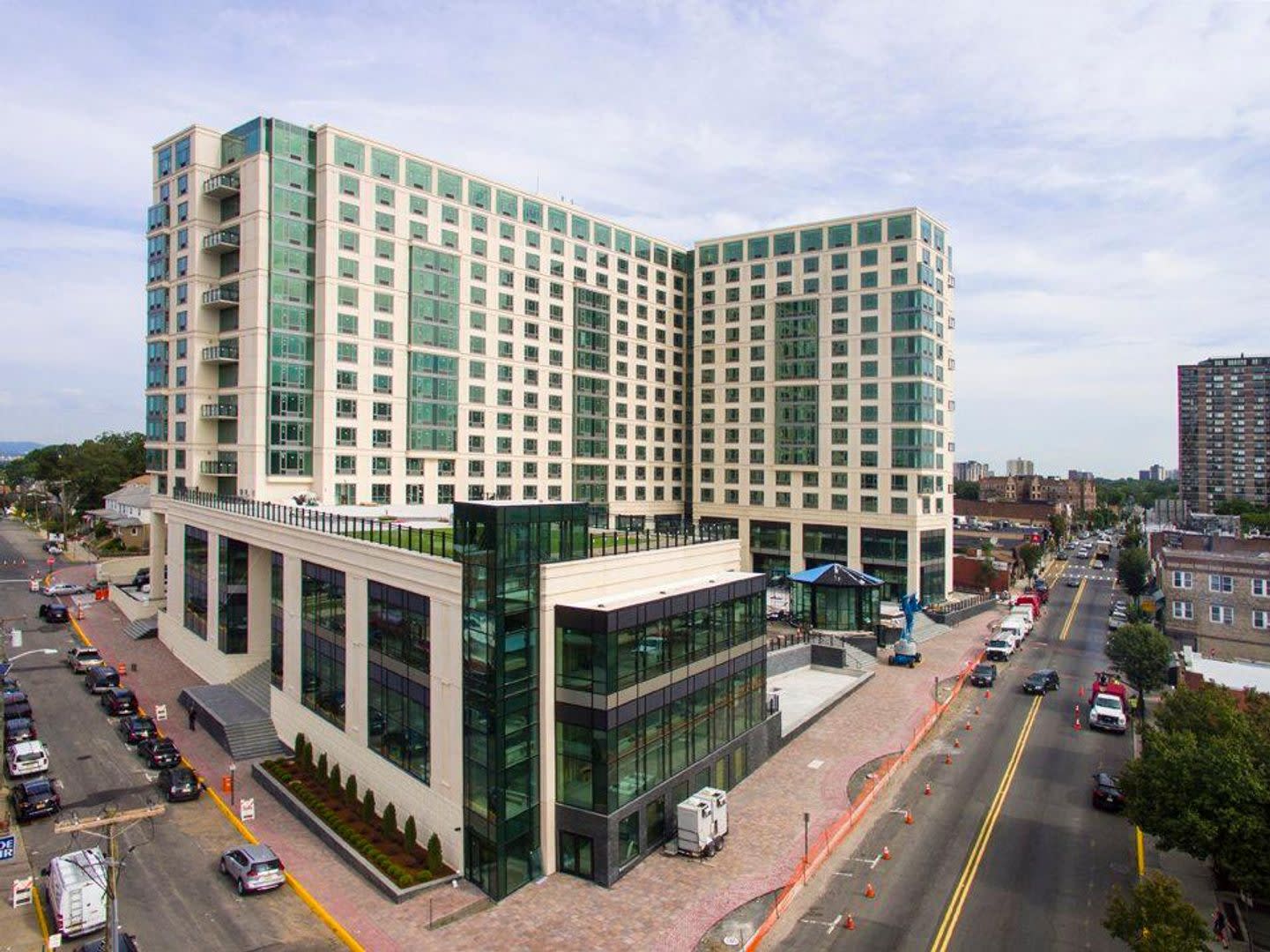 The Centre Large Luxury Apartments – photo 4