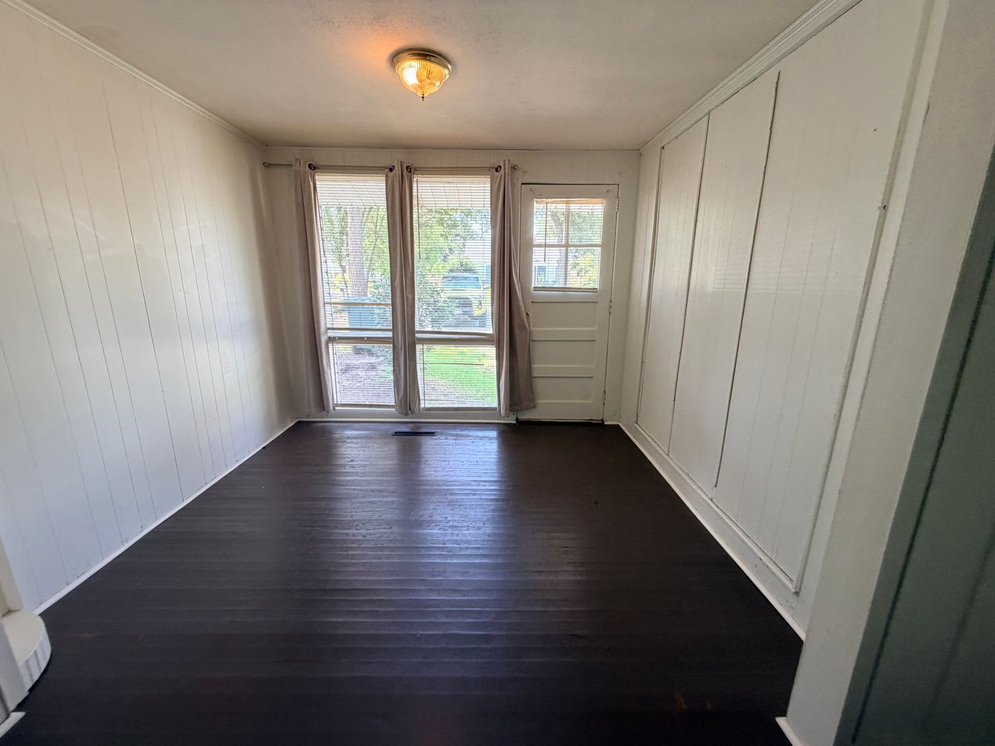 Charming 2Bd 1 5Ba Home In Valdosta With Premium Features – photo 3