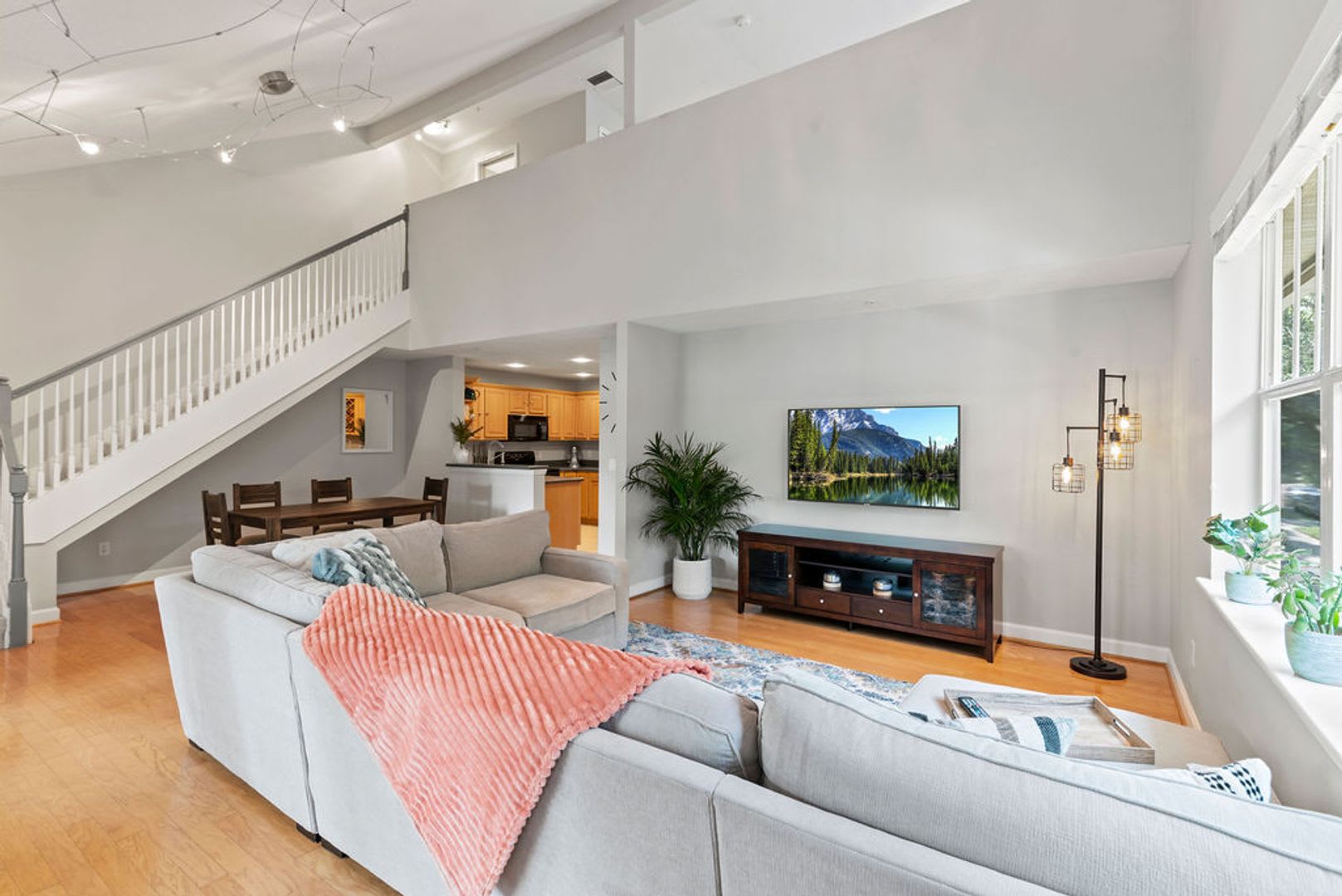 3 600 2 Bedroom 3 Full Bath Townhouse In The Mills District – photo 5