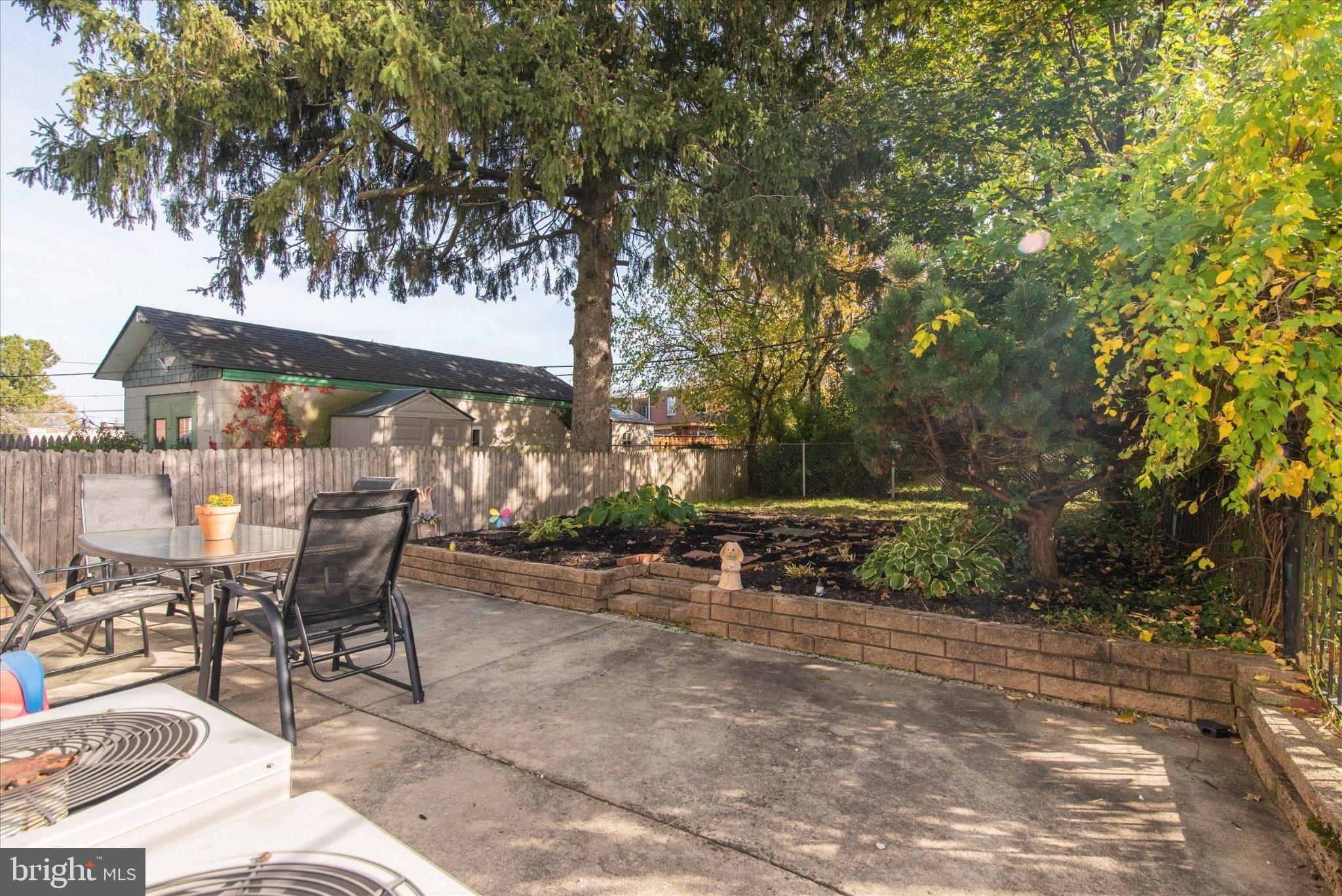 535 GERHARD Street – photo 2