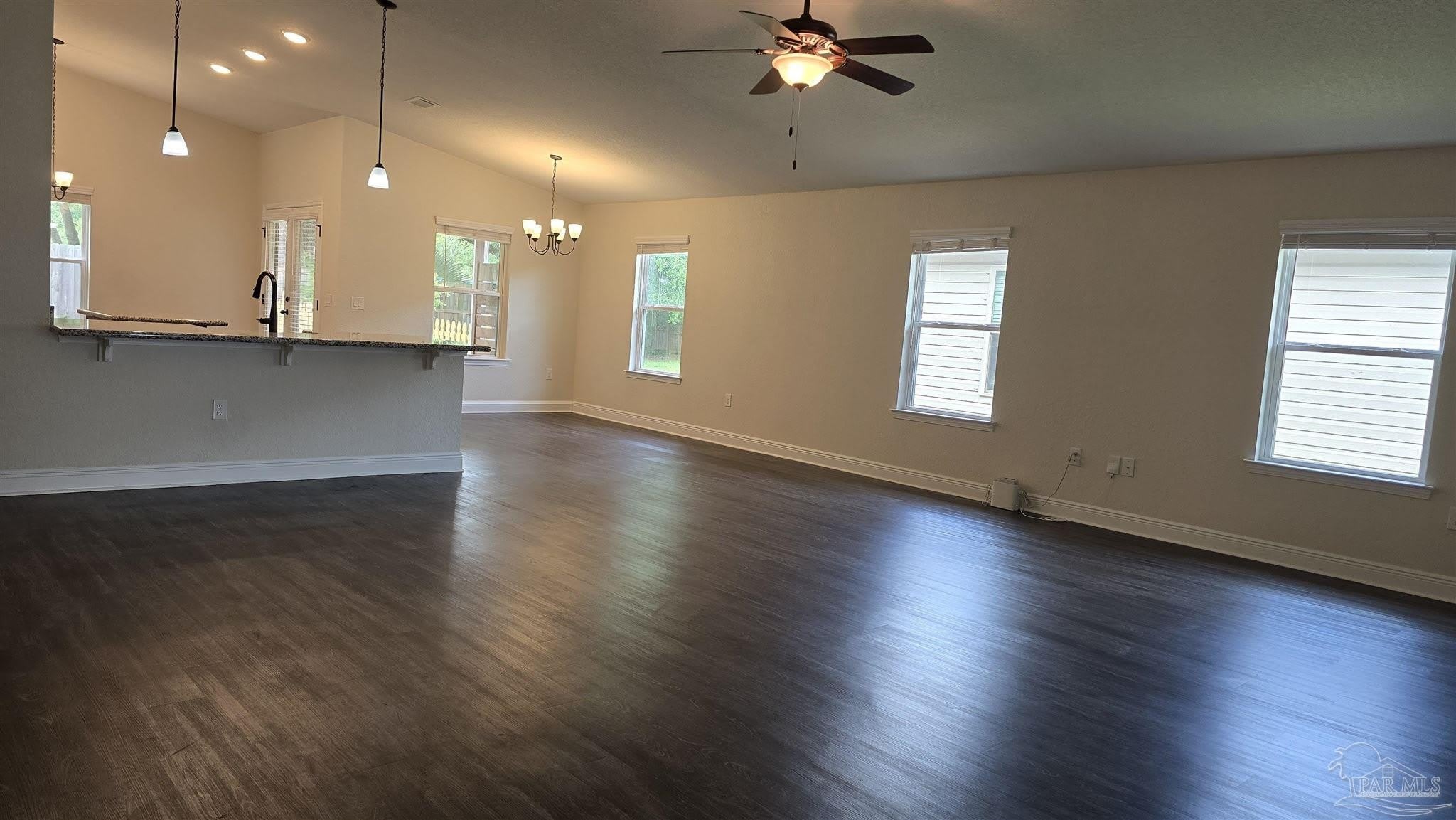 5157 Peach Dr – photo 3