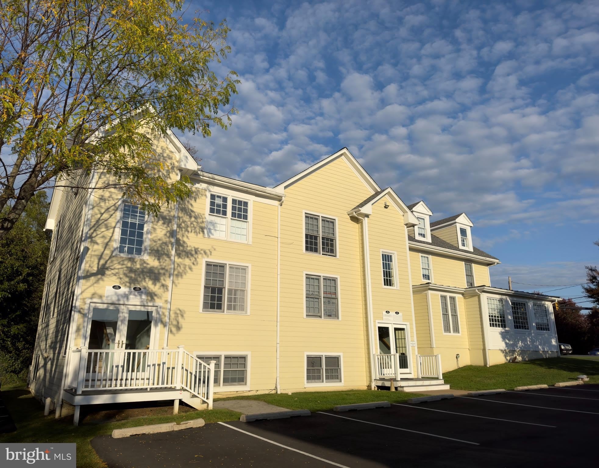 170 W MAIN Street – photo 2