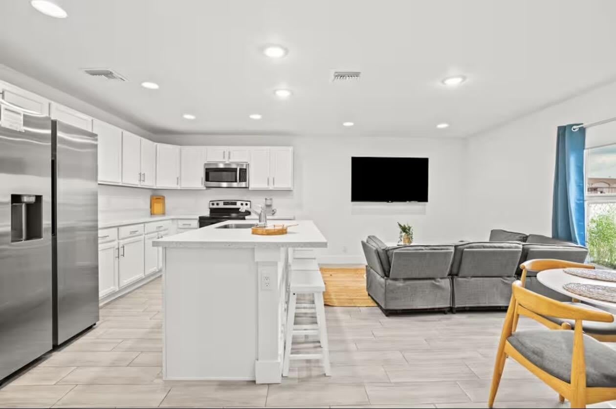 565 Lilac Court – photo 4
