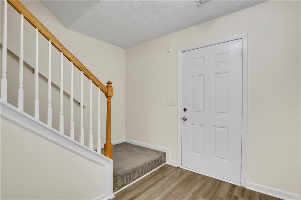 762 Georgetown Court – photo 4