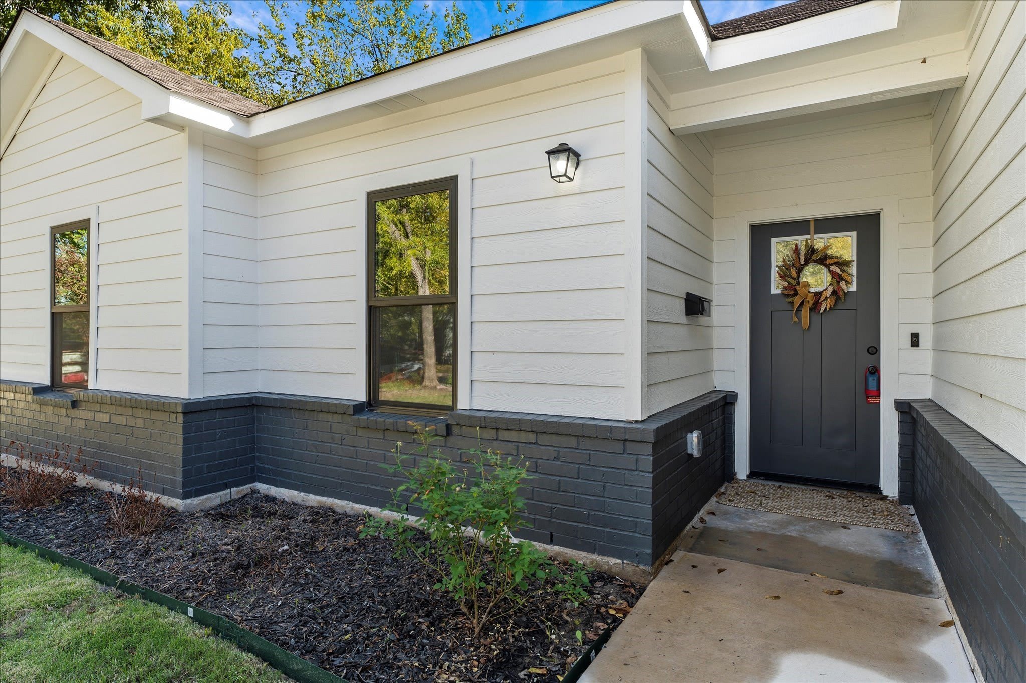 3907 Simonds Street – photo 4
