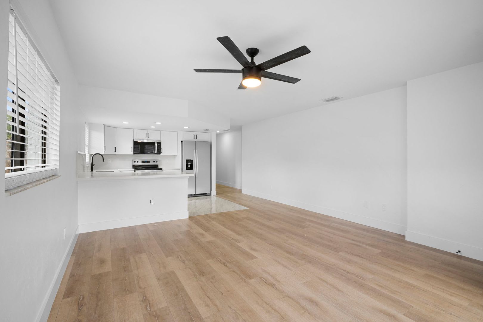 ****SPECIAL 2 WEEKS FREE**** Move-In Ready Cape Coral Home – Newly Remodeled Interior – photo 5