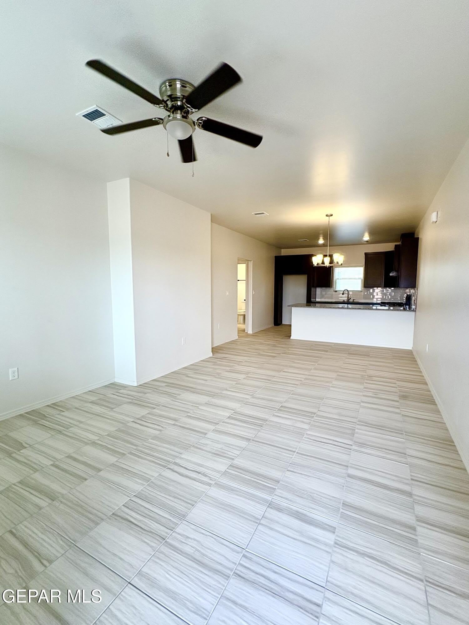 8912 Norton Street – photo 2