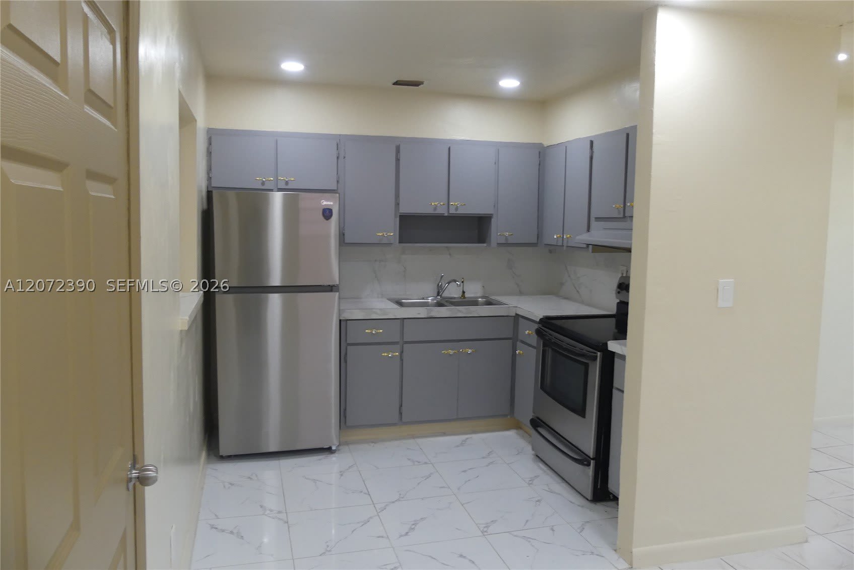8130 NW 14th Ct – photo 5