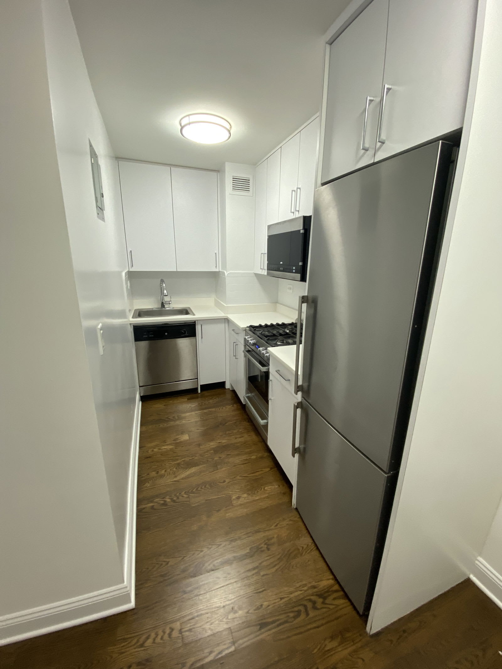 405 East 56th Street – photo 3
