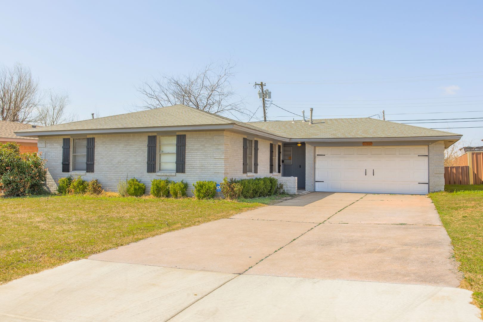 Beautiful home for lease near Hefner & Penn – photo 3