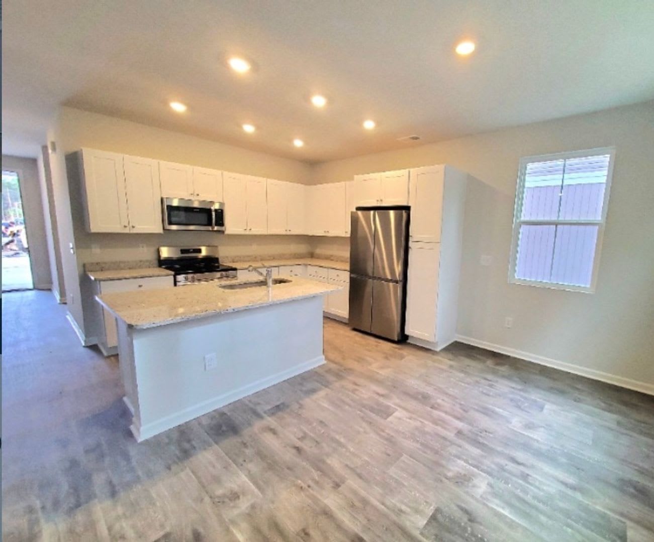 Spacious 4BR House in Little River – photo 3