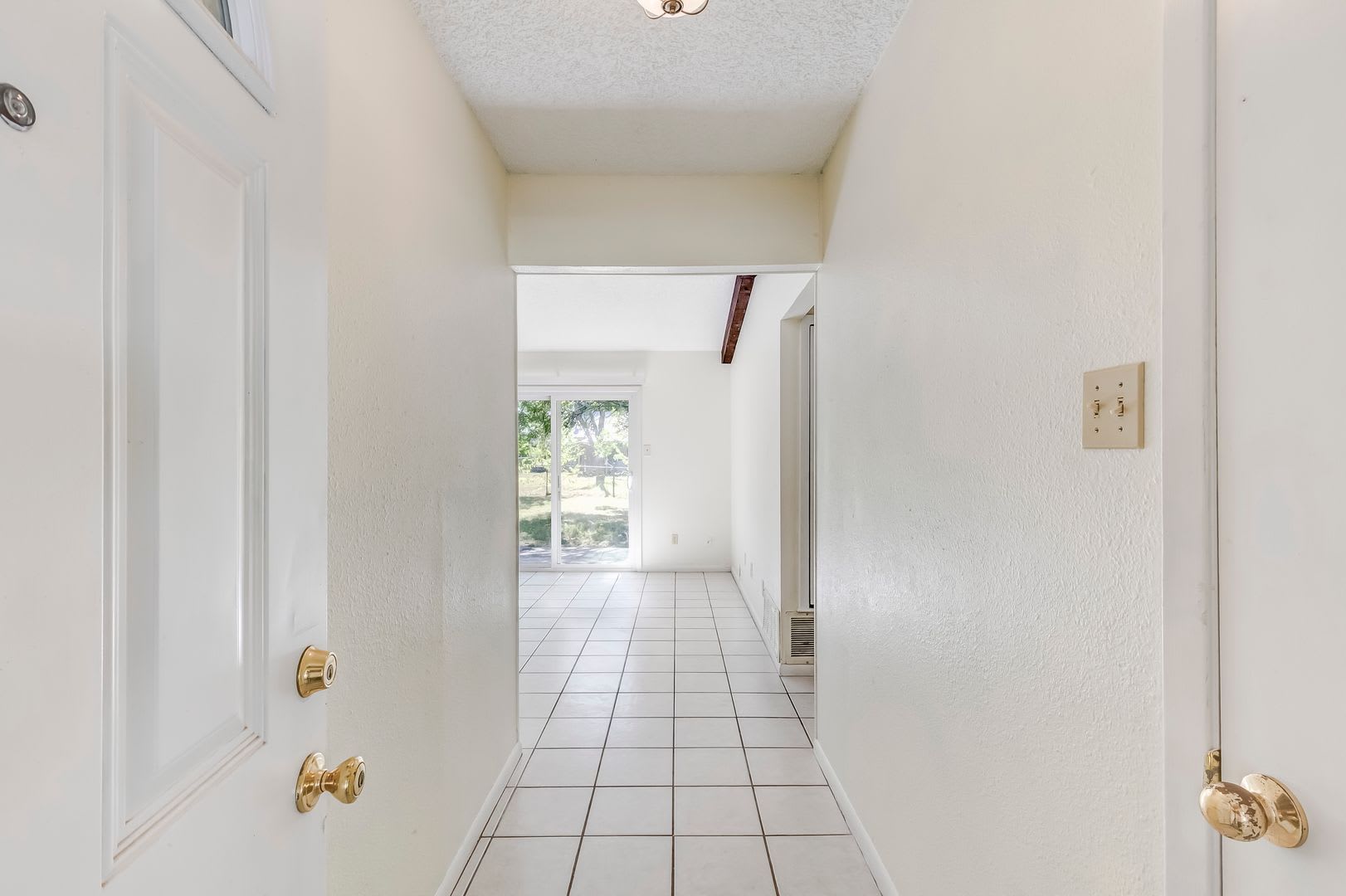 2404 Andover Drive – photo 5