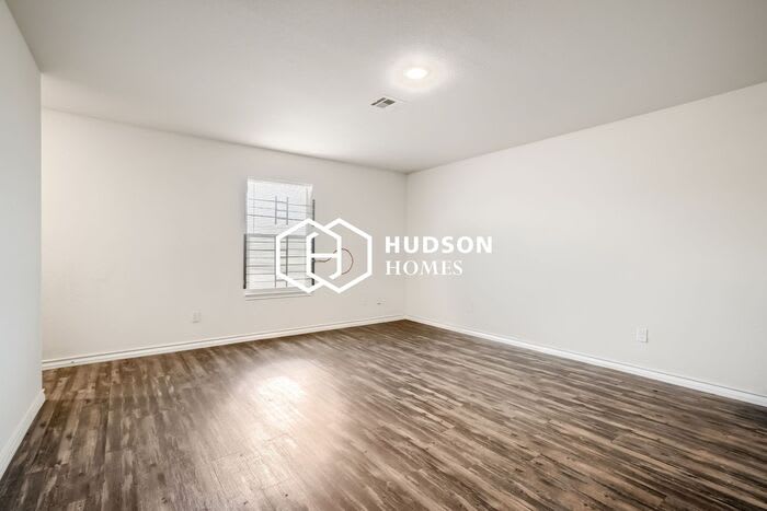 3515 East Colgate Street – photo 4