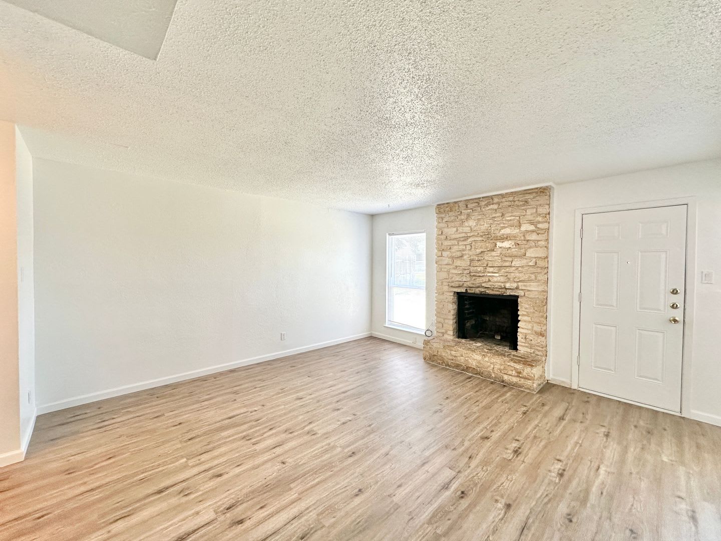 2206 A Cascade Drive – photo 5