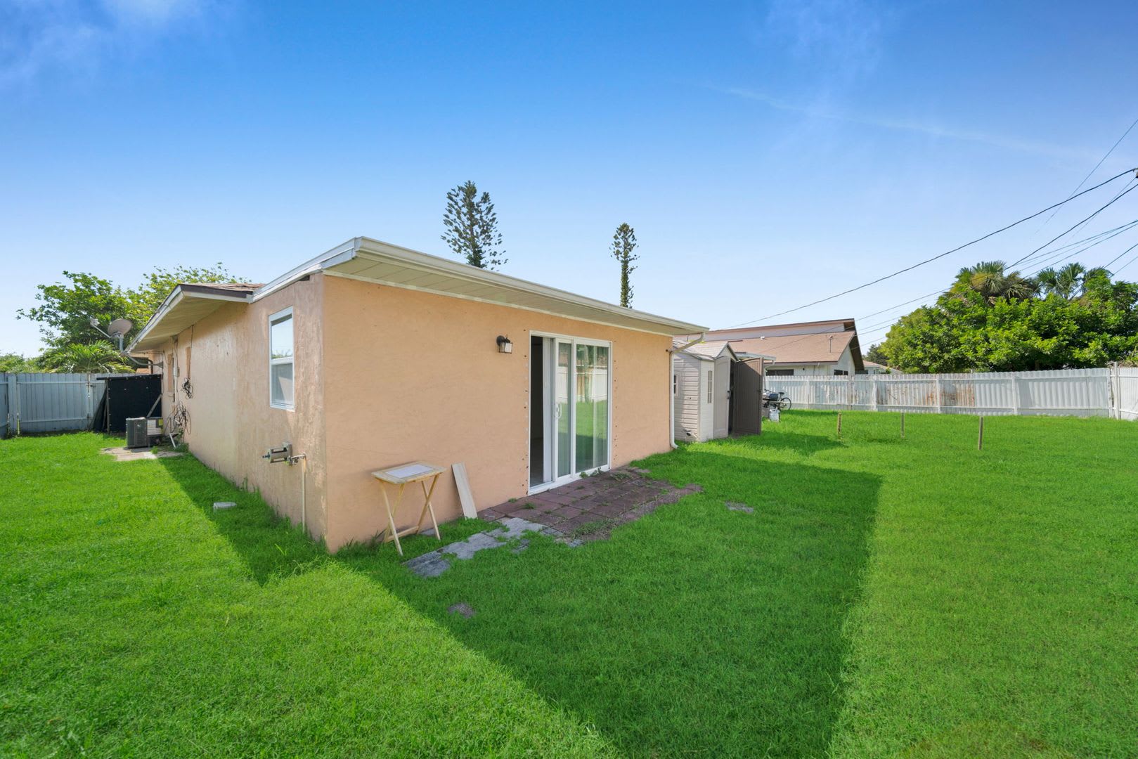 517 SE 23rd PL – photo 4