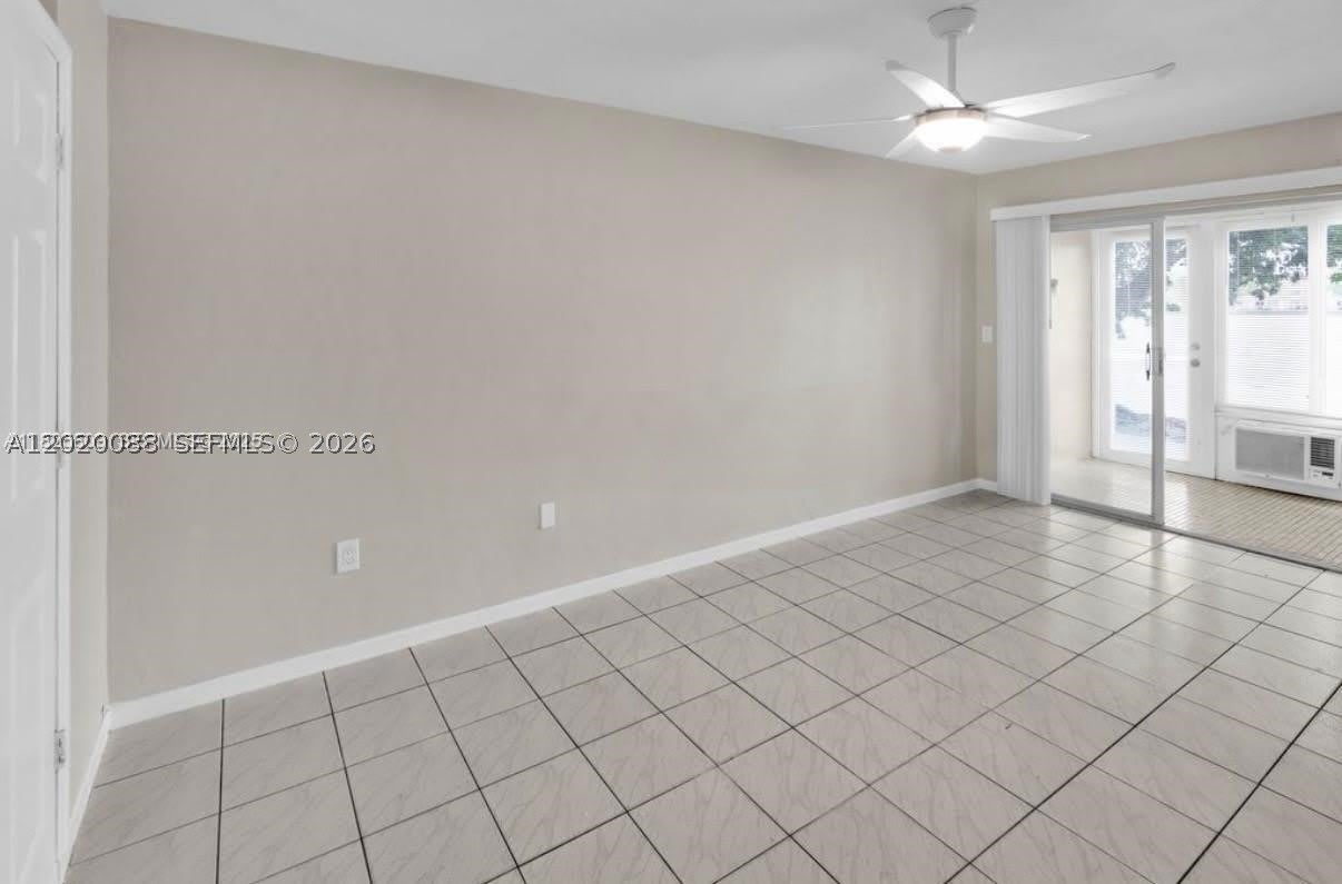 18801 NE 2nd Ave – photo 2