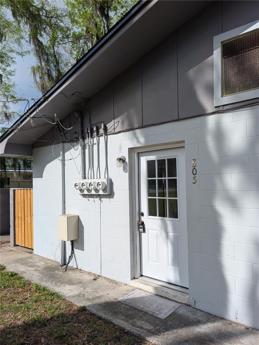805 NW 40TH Avenue – photo 1