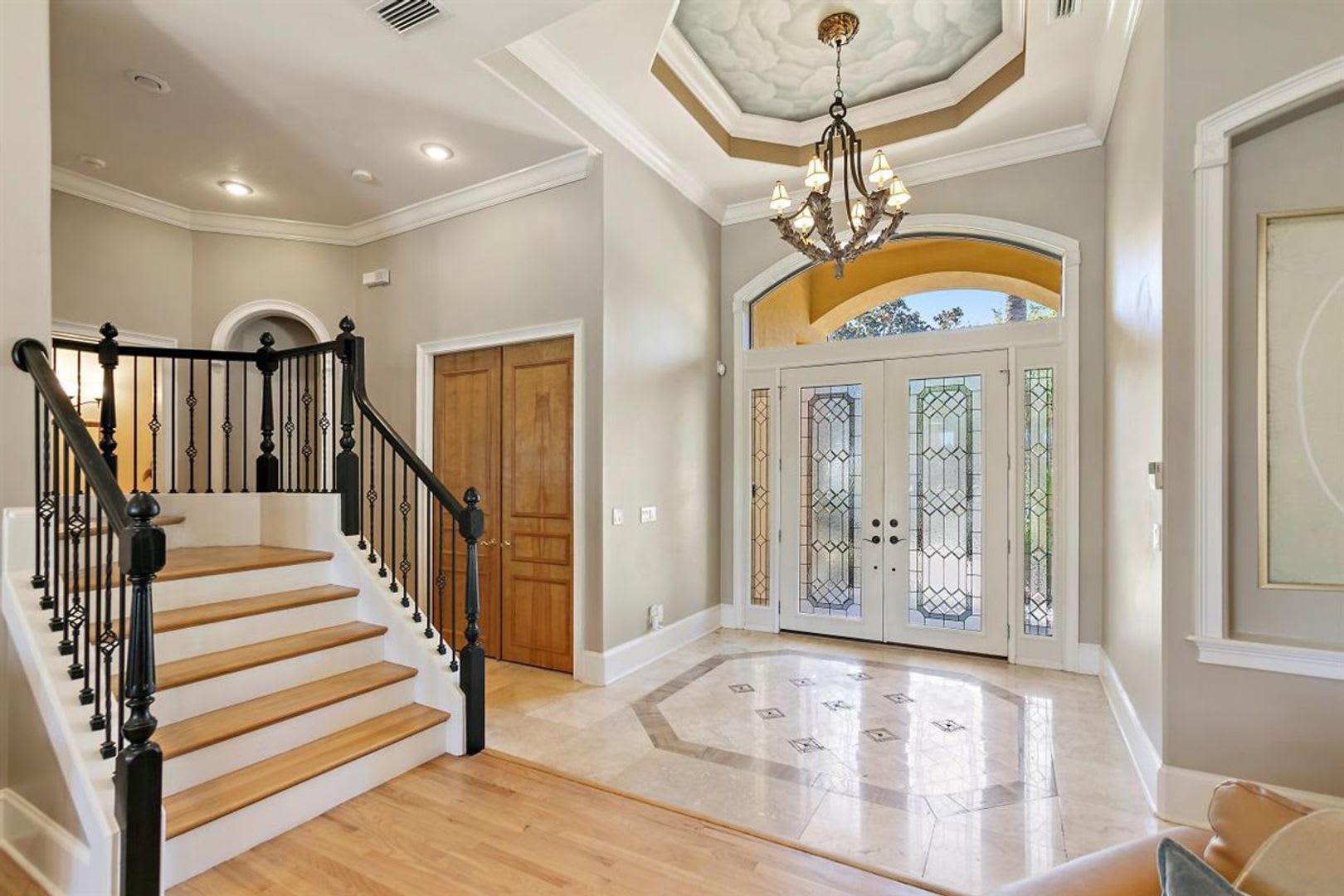 Stunning Lagoon Residence! – photo 4